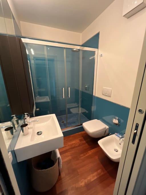 Suite 220 Bari Esterno foto