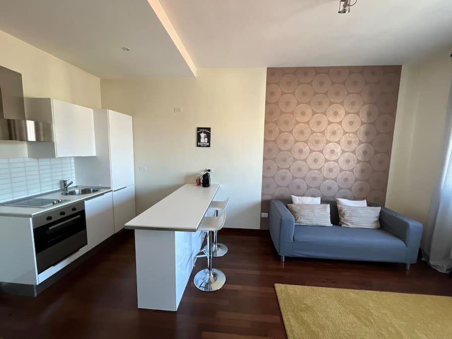 Suite 220 Bari Esterno foto